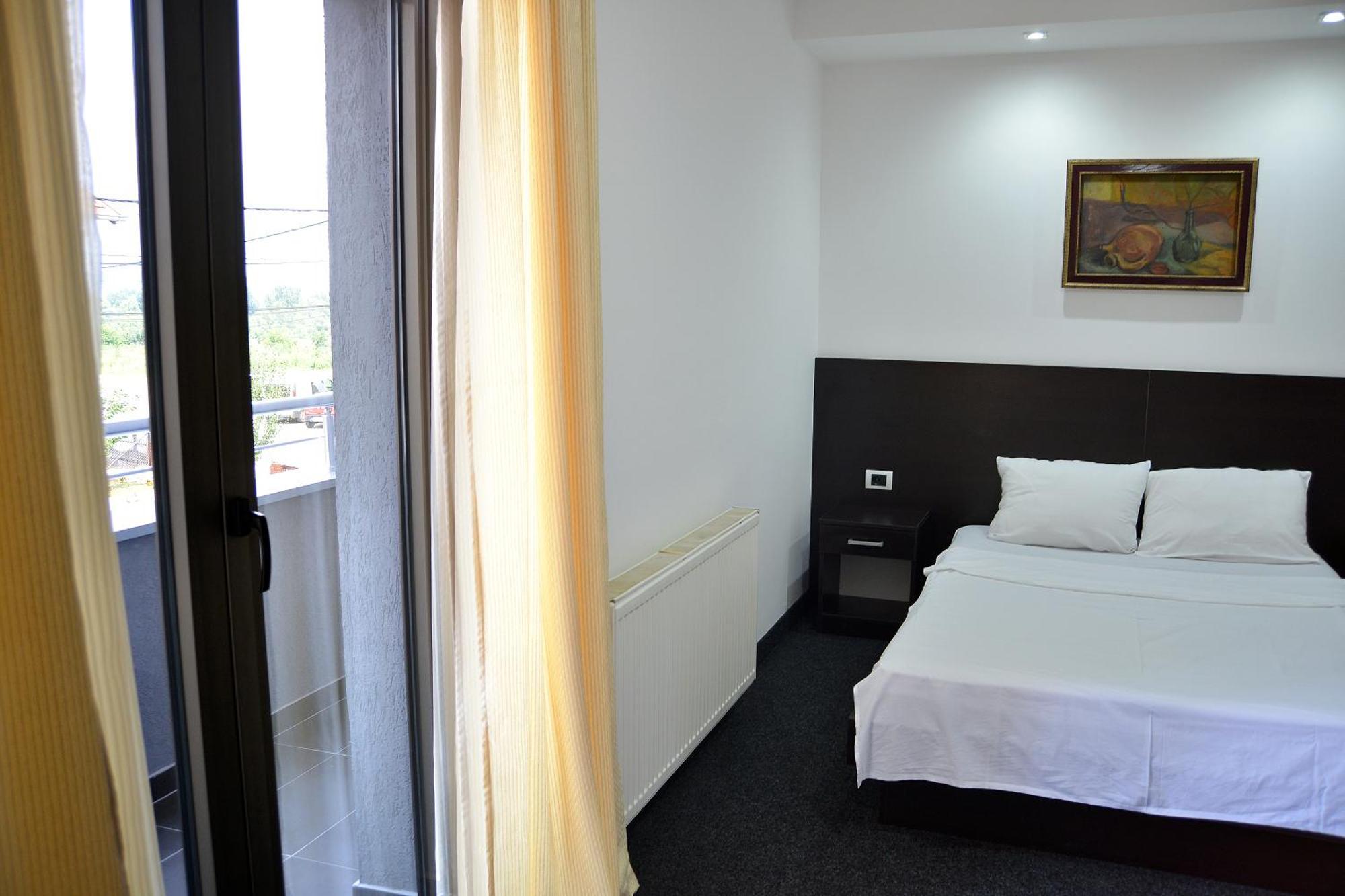 Hotel Golf Kruševac Cameră foto
