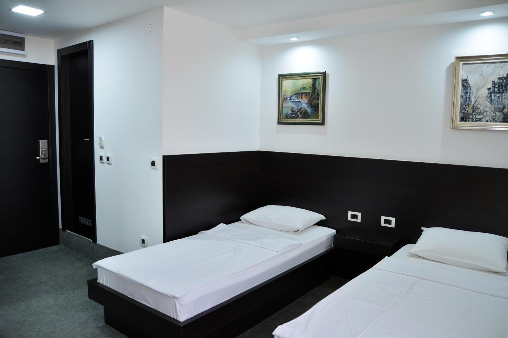 Hotel Golf Kruševac Cameră foto