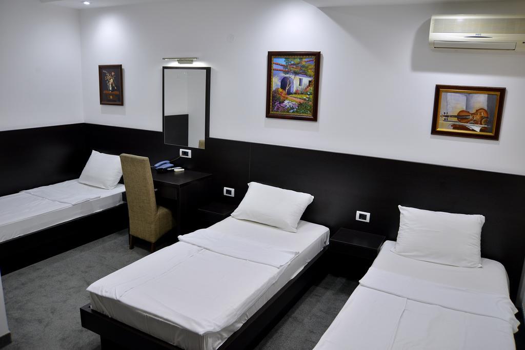 Hotel Golf Kruševac Cameră foto