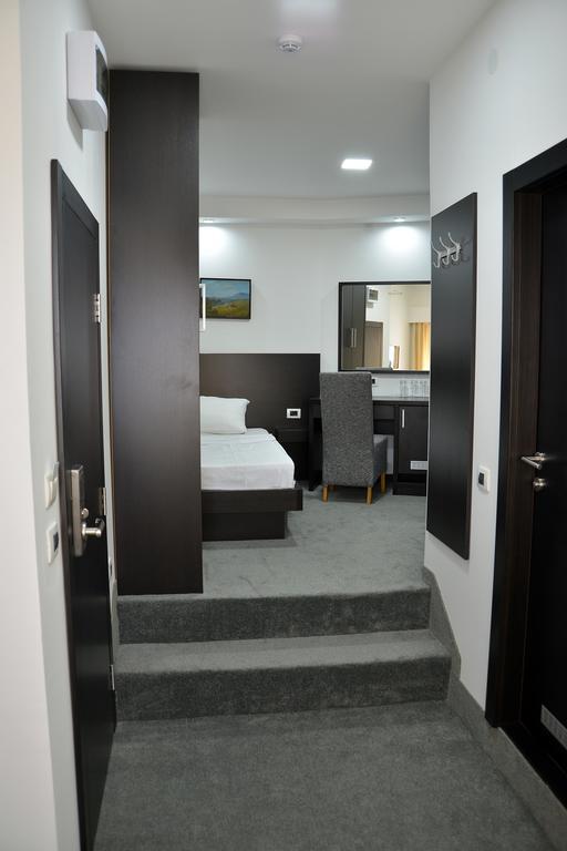 Hotel Golf Kruševac Cameră foto