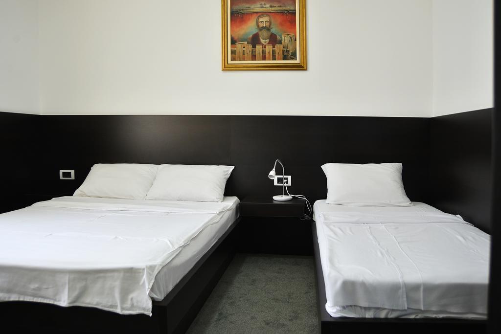 Hotel Golf Kruševac Cameră foto